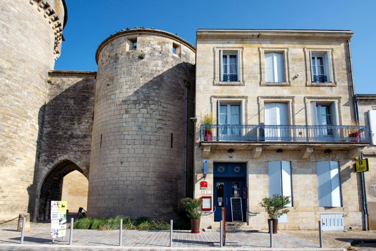 Logis Hotel De La Tour 리부른 외부 사진