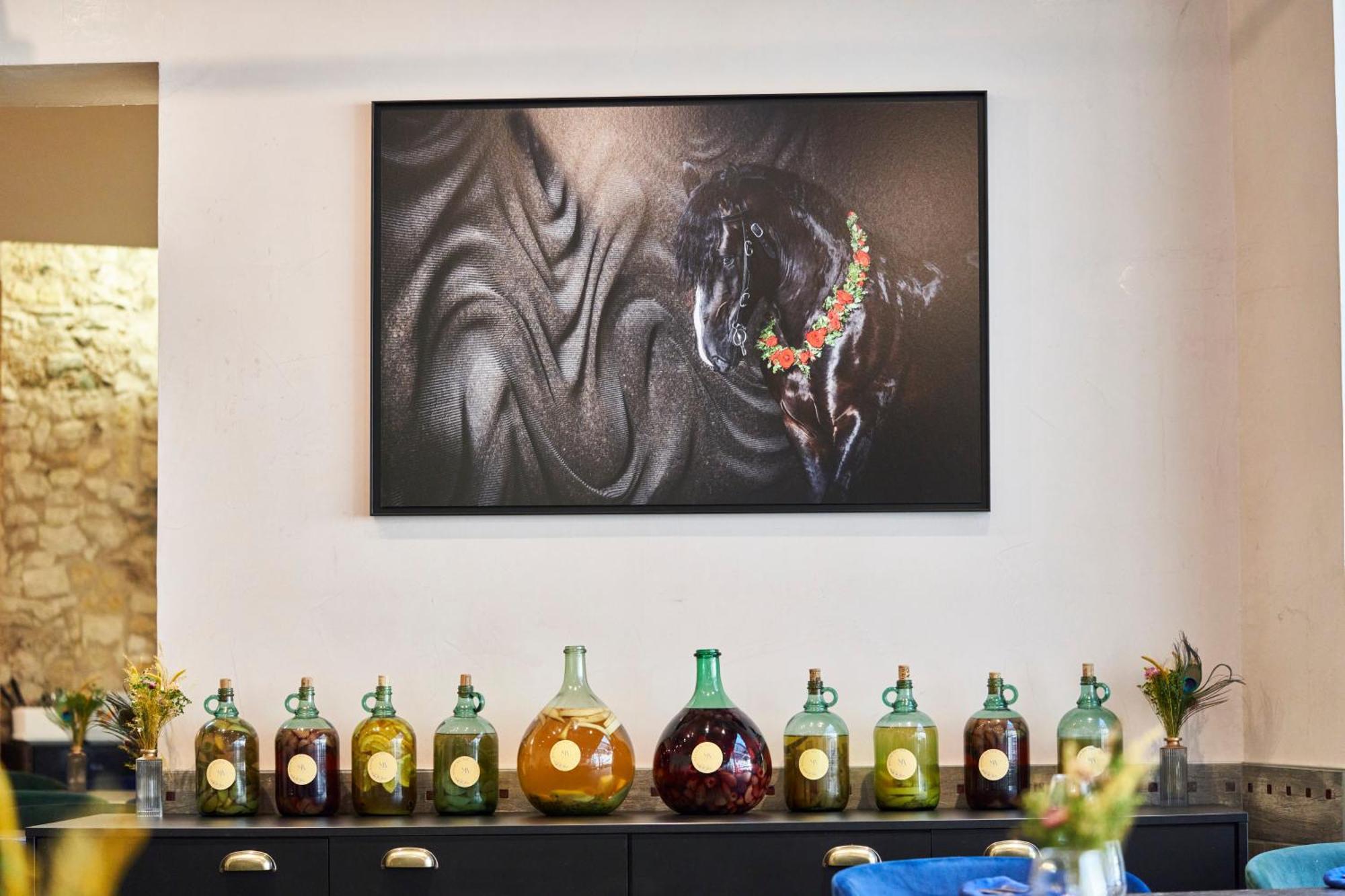 Logis Hotel De La Tour 리부른 외부 사진